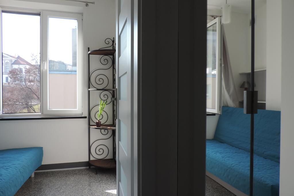 Apartament Pauza وارسو الغرفة الصورة